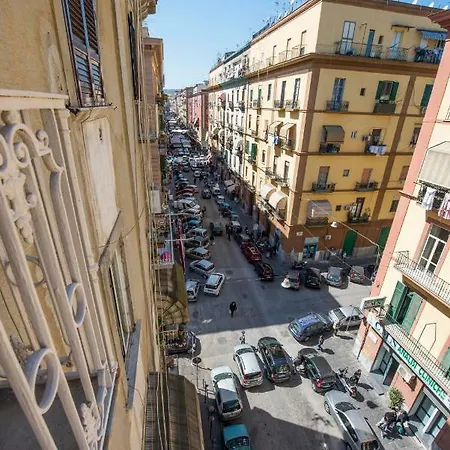 Bed & Breakfast Aperture Naples